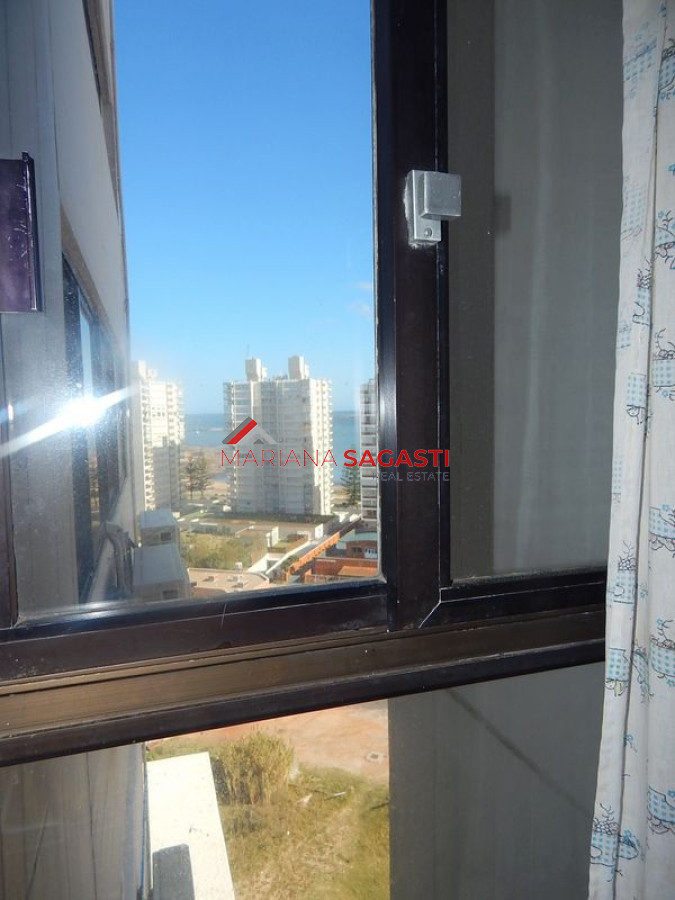 Apartamento ID.2400 - Apartamento en Punta del Este, Brava