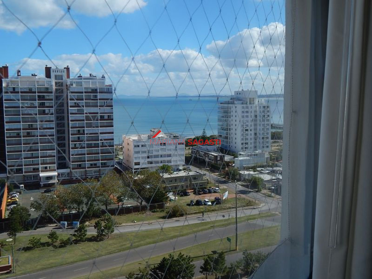 Apartamento ID.2400 - Apartamento en Punta del Este, Brava