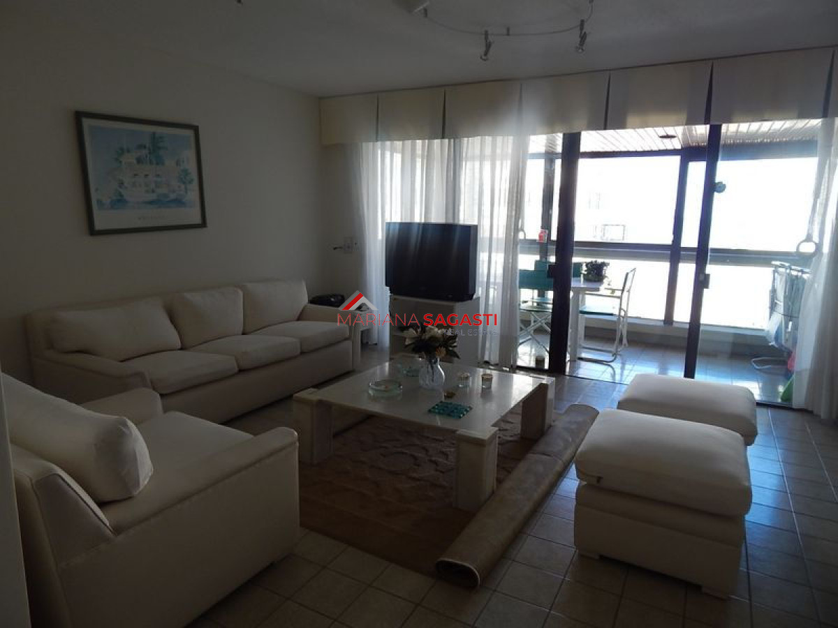 Apartamento ID.2400 - Apartamento en Punta del Este, Brava