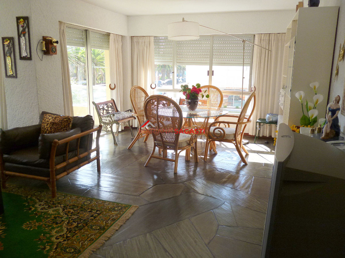 Apartamento ID.2425 - Apartamento en Punta del Este, Península