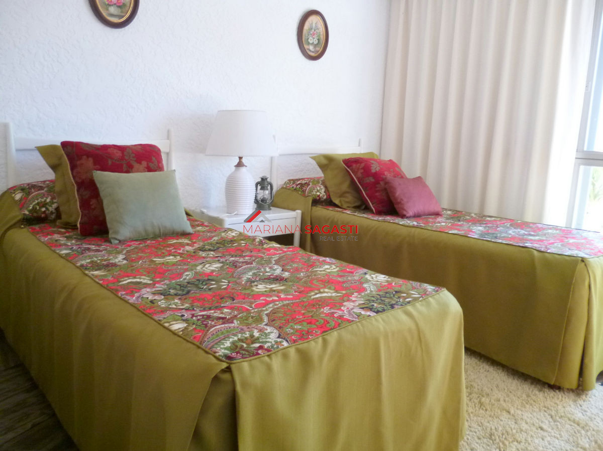 Apartamento ID.2425 - Apartamento en Punta del Este, Península