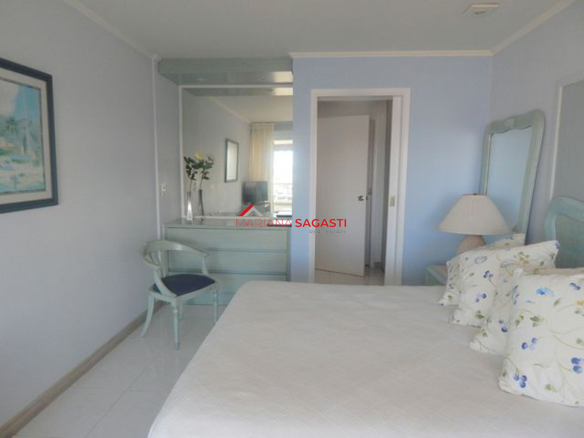 Apartamento ID.2443 - Apartamento en Punta del Este, Península