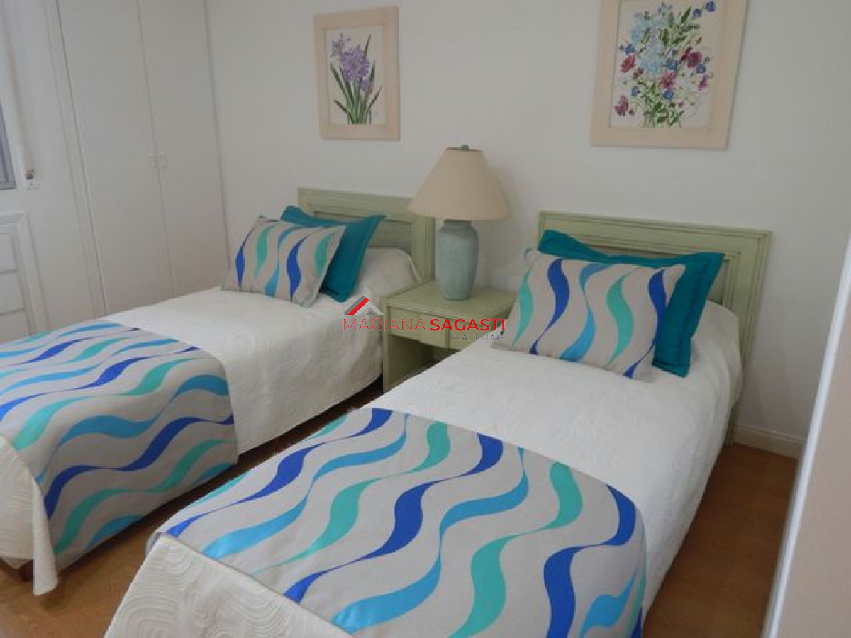Apartamento ID.2443 - Apartamento en Punta del Este, Península