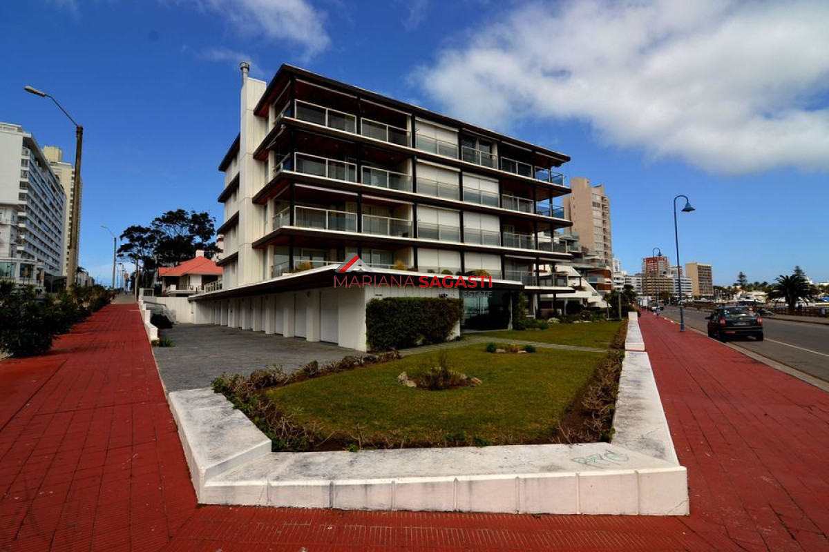 Apartamento ID.606 - Apartamento en Punta del Este, Península