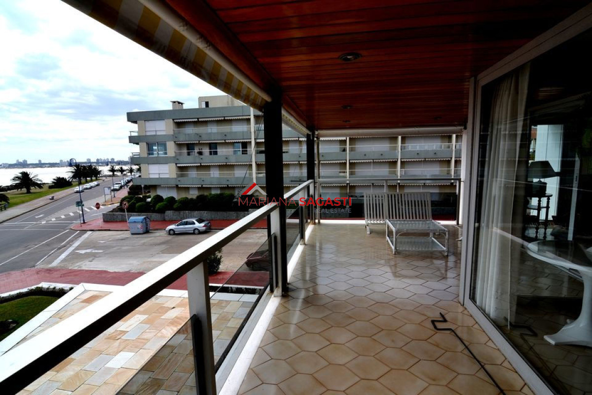 Apartamento ID.606 - Apartamento en Punta del Este, Península