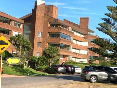 Apartamento en Punta del Este, Brava