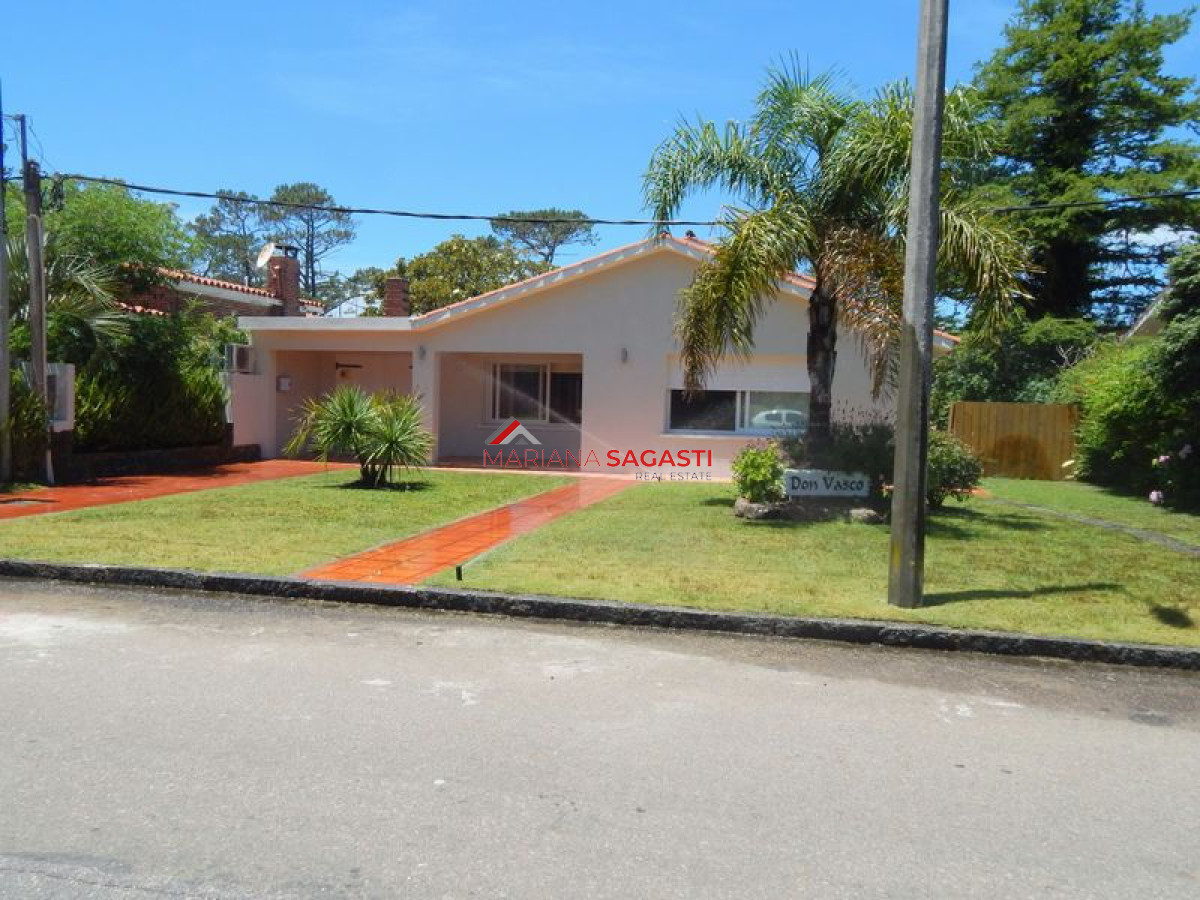 Casa en Punta del Este, Mansa