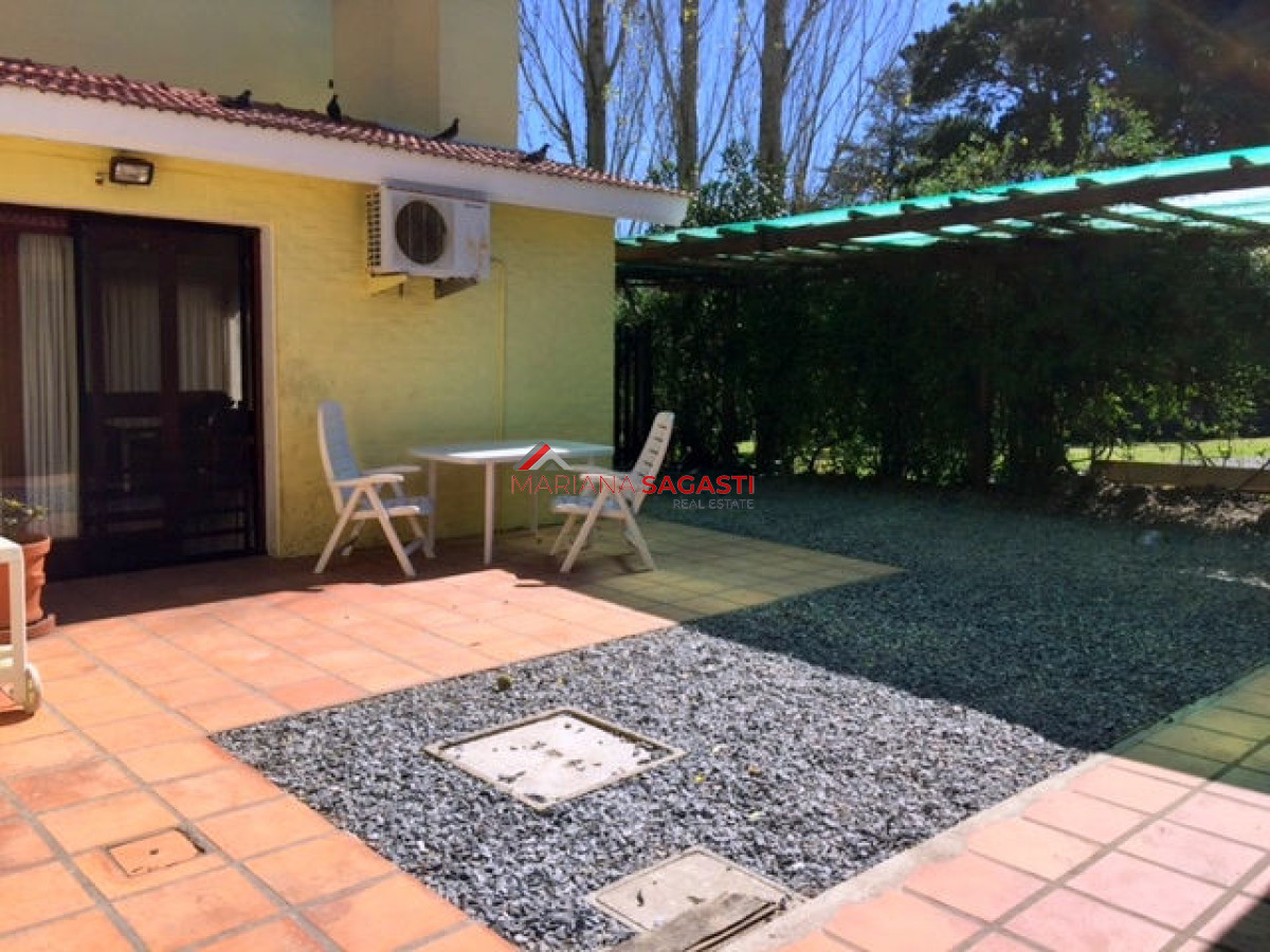 Casa ID.3227 - Casa en Punta del Este, Cantegril