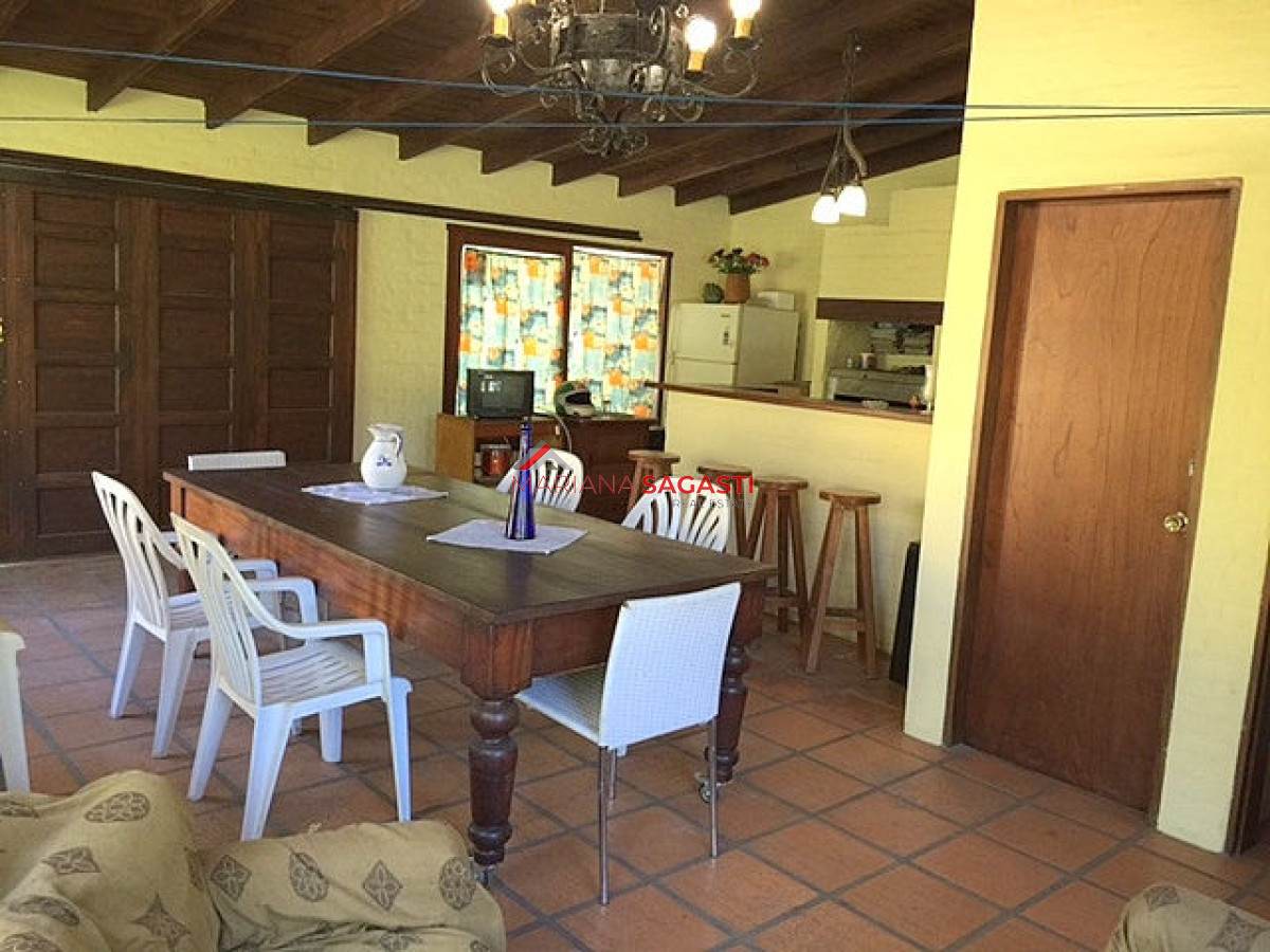 Casa ID.3227 - Casa en Punta del Este, Cantegril