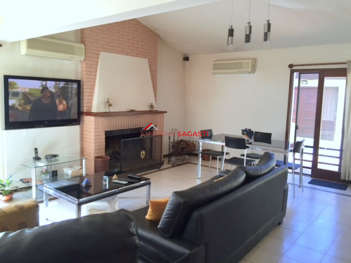 Casa ID.3227 - Casa en Punta del Este, Cantegril