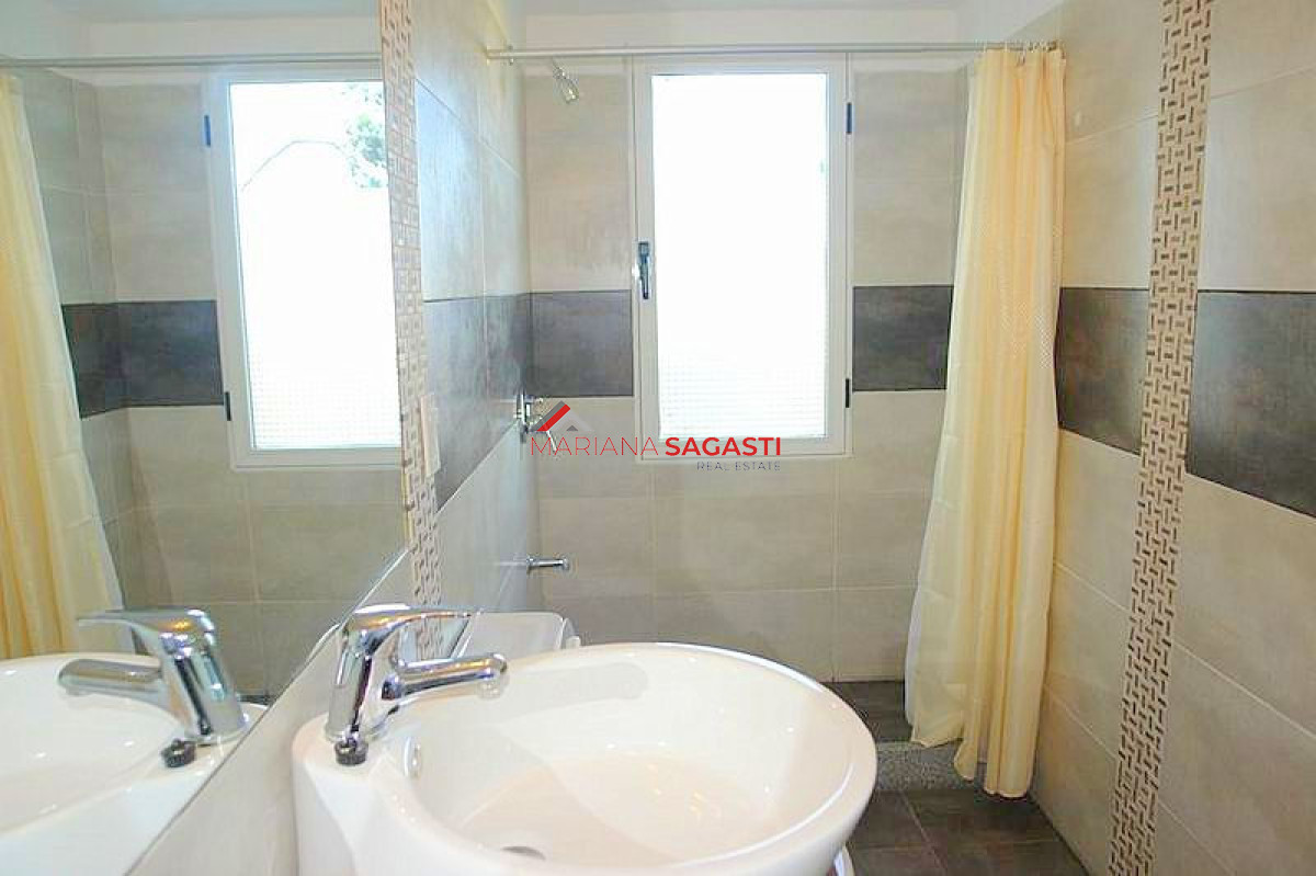 Casa ID.2852 - Casa en Manantiales, Manantiales