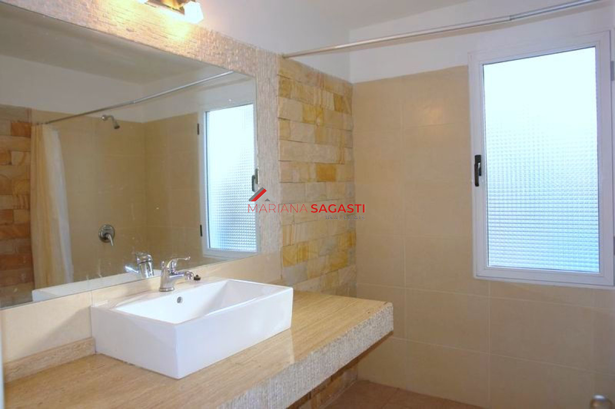 Casa ID.2852 - Casa en Manantiales, Manantiales