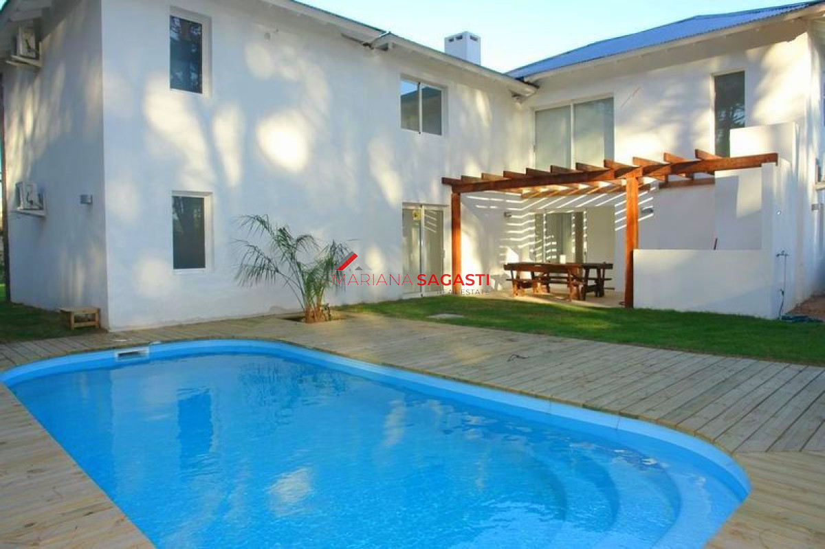 Casa ID.2852 - Casa en Manantiales, Manantiales
