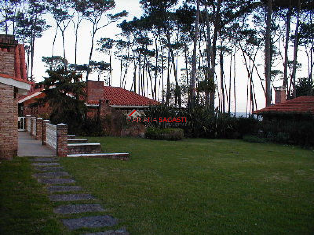 Casa ID.2564 - Casa en Punta del Este, Pinares