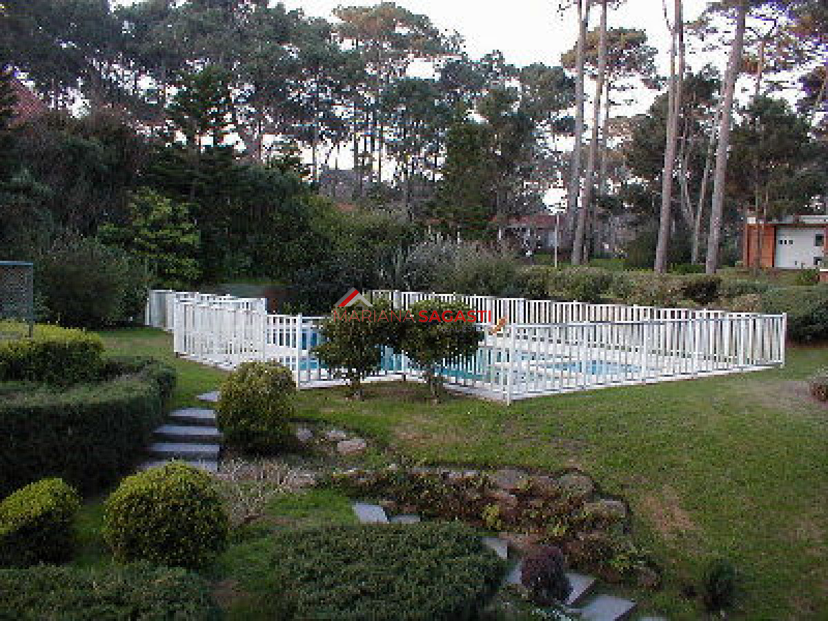 Casa ID.2564 - Casa en Punta del Este, Pinares