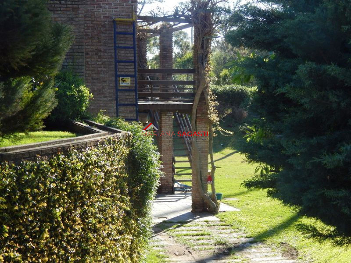 Casa ID.2564 - Casa en Punta del Este, Pinares