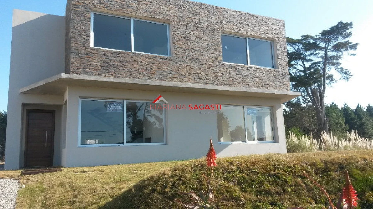 Casa ID.3220 - Casa en Punta del Este, Pinares