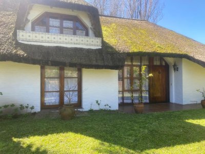 Casa en Maldonado, Camino a la Laguna