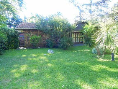 Casa en Punta del Este, Mansa