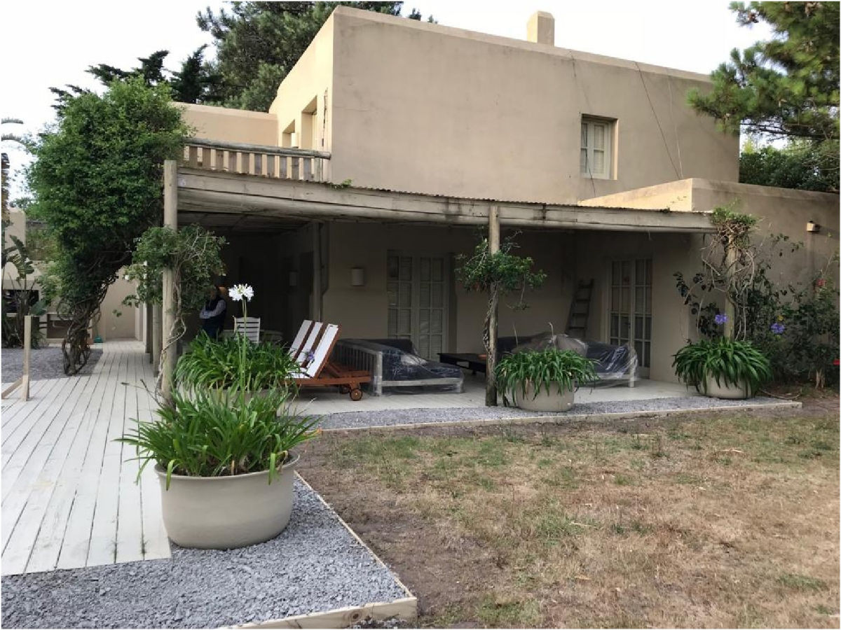 Casa en Venta de 4 Dormitorios en Rincon del Indio, Punta del Este