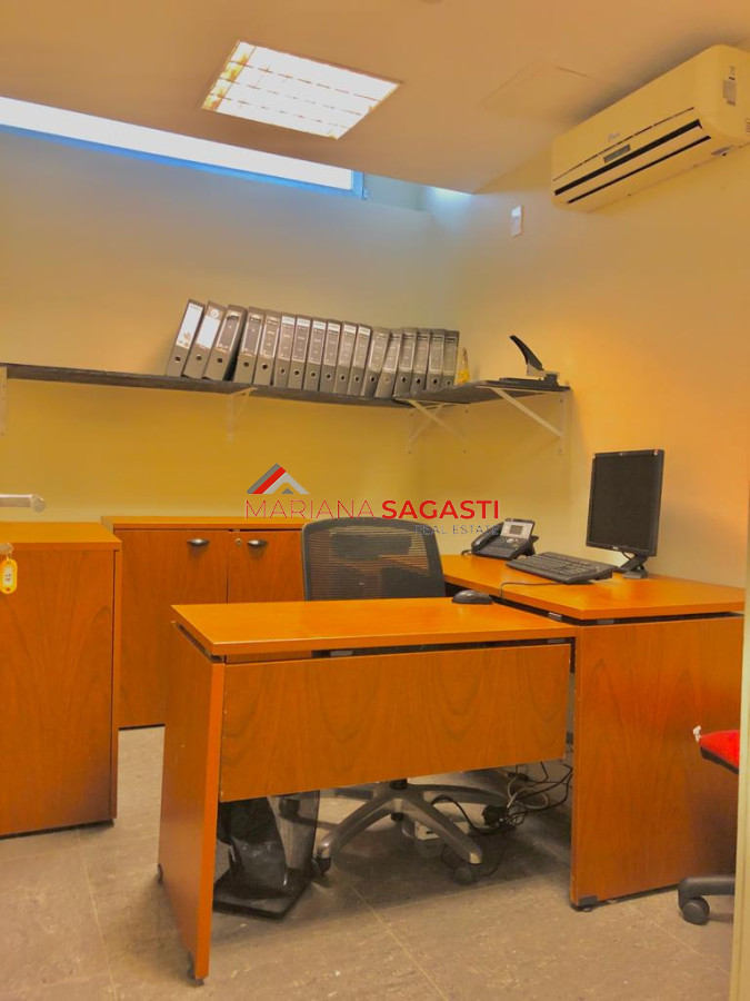 Local Comercial ID.3957 - Local en Punta del Este, Península