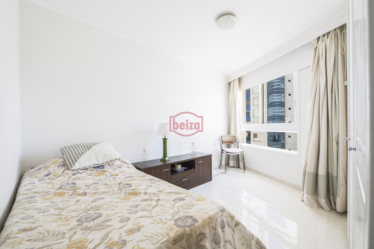 Apartamento ID.166605/Mansa,-apartamento-de-3-suites-más-dependencia - Gran apartamento en Millenium Tower, primera línea Playa Mansa