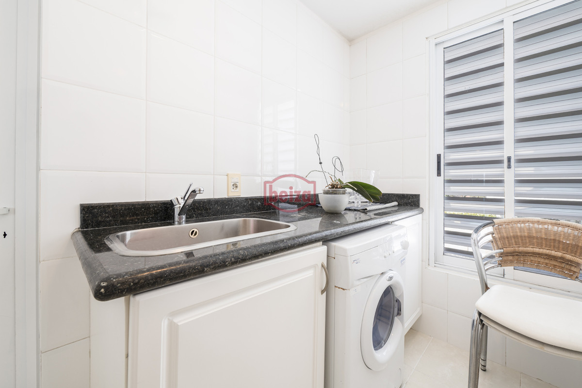 Apartamento ID.166605/Mansa,-apartamento-de-3-suites-más-dependencia - Gran apartamento en Millenium Tower, primera línea Playa Mansa