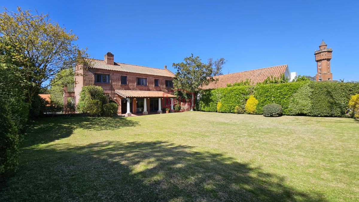 Casa ID.165949 - Alquiler temporario de Casa 4 DORMITORIOS en GOLF, PUNTA DEL ESTE