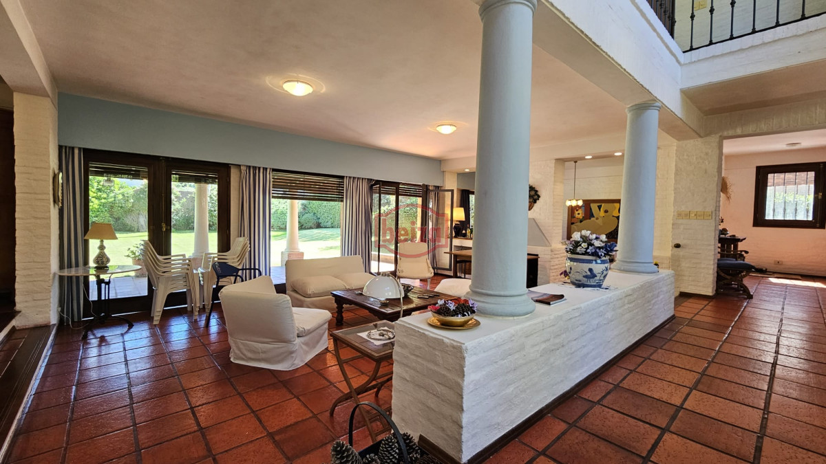 Casa ID.165949 - Alquiler temporario de Casa 4 DORMITORIOS en GOLF, PUNTA DEL ESTE