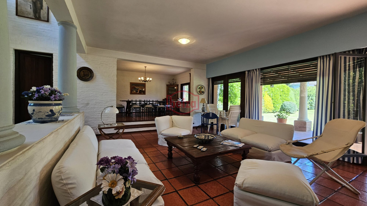Casa ID.165949 - Alquiler temporario de Casa 4 DORMITORIOS en GOLF, PUNTA DEL ESTE