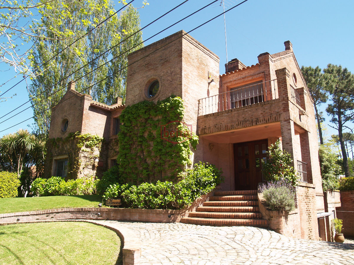 Casa ID.165949 - Alquiler temporario de Casa 4 DORMITORIOS en GOLF, PUNTA DEL ESTE