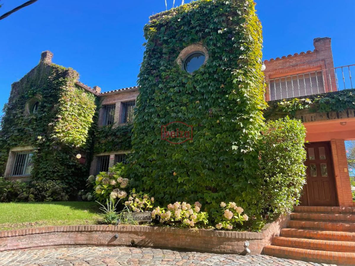 Casa ID.165949 - Alquiler temporario de Casa 4 DORMITORIOS en GOLF, PUNTA DEL ESTE