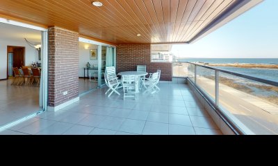 Alquiler y Venta frente al mar