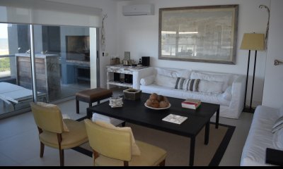Venta apartamento 3 dormitorios frente al mar