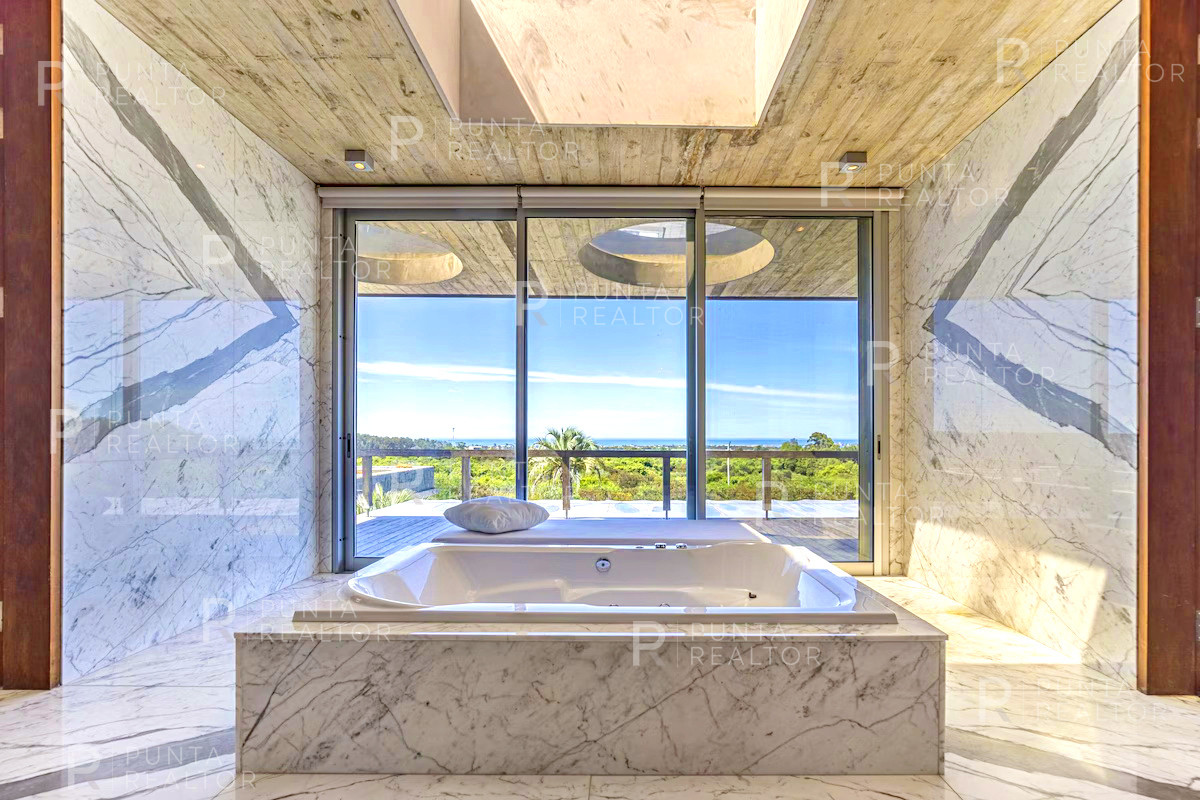 Casa ID.2374 - Mega chacra en José Ignacio. 929 m2 construidos