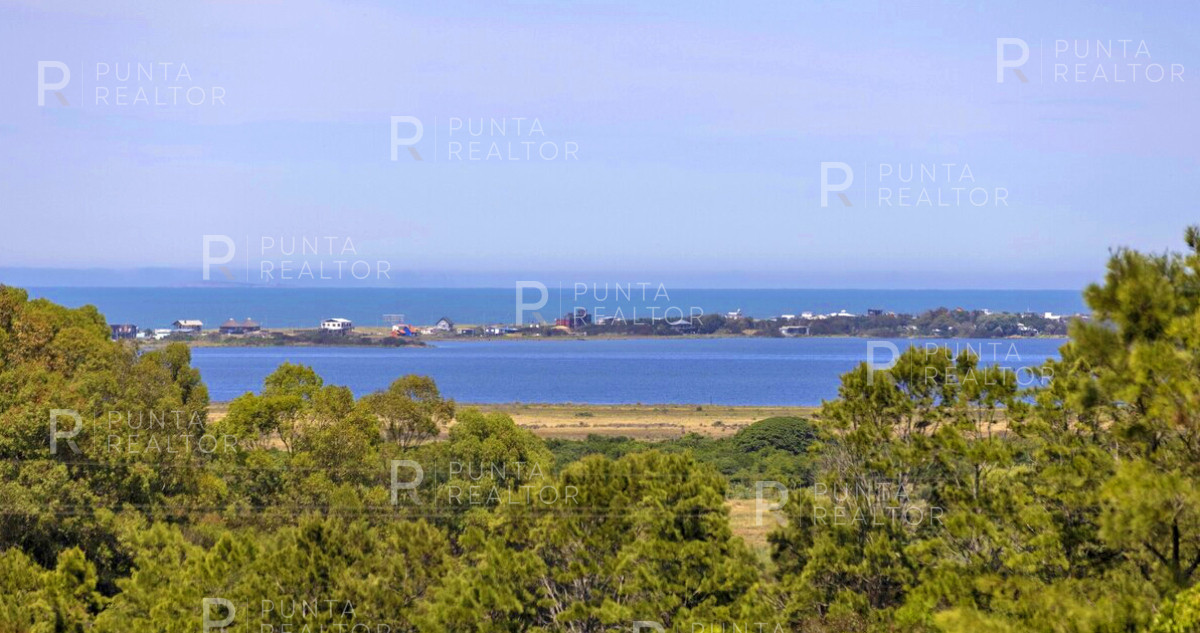 Casa ID.2374 - Mega chacra en José Ignacio. 929 m2 construidos