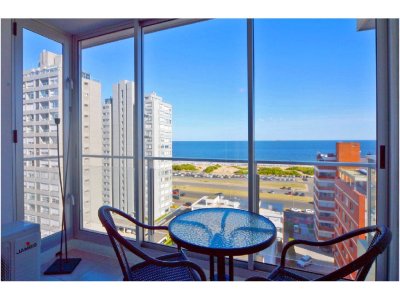 Apartamento ID.1177 - Piso alto con vista al mar, 2 dorm, 2 baños, garaje. Todos los servicios