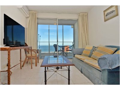 Apartamento ID.1177 - Piso alto con vista al mar, 2 dorm, 2 baños, garaje. Todos los servicios
