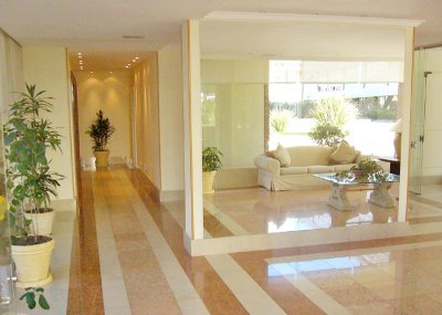Apartamento ID.1177 - Piso alto con vista al mar, 2 dorm, 2 baños, garaje. Todos los servicios