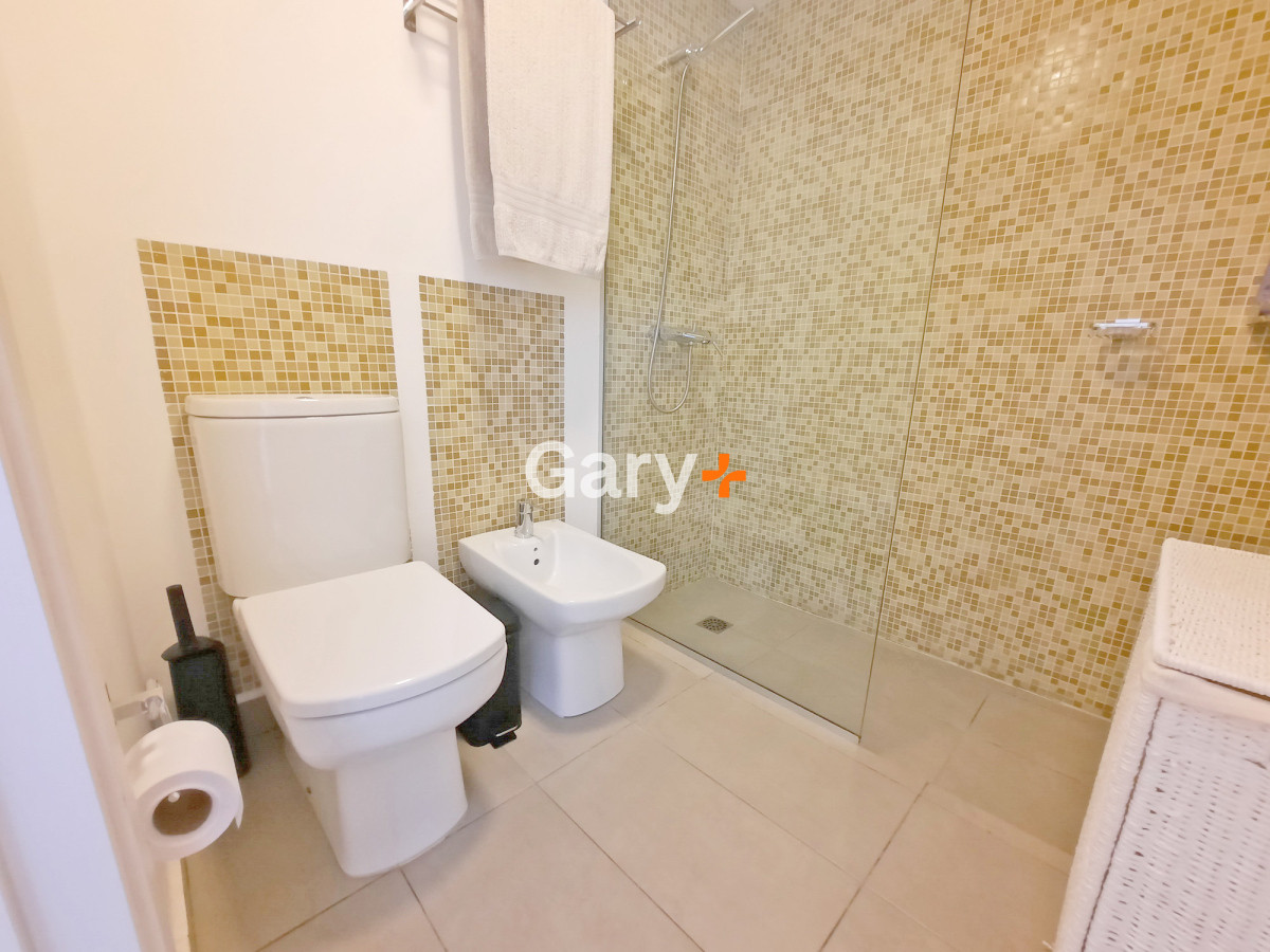 Apartamento ID.28729 - Brava, piso alto, 2 dorm, losa radiante. Full amenities.