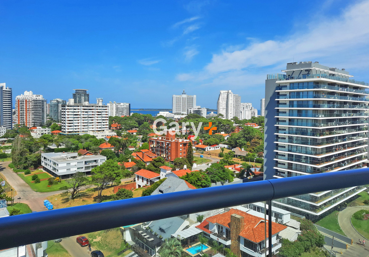 Apartamento ID.28729 - Brava, piso alto, 2 dorm, losa radiante. Full amenities.