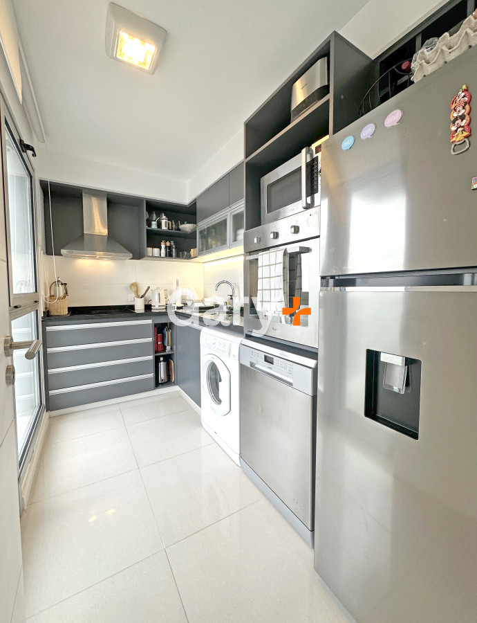 Apartamento ID.28729 - Brava, piso alto, 2 dorm, losa radiante. Full amenities.