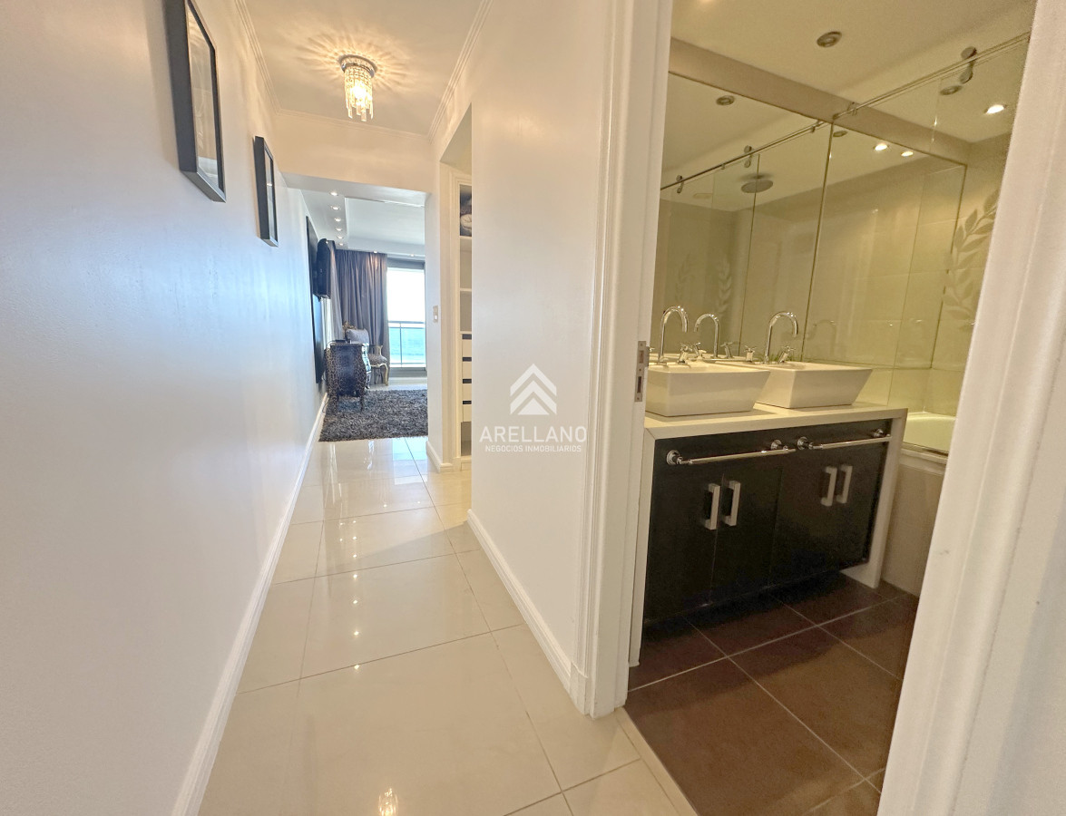 Apartamento ID.4643 - Esquinero en Imperiale, 4 suites. 