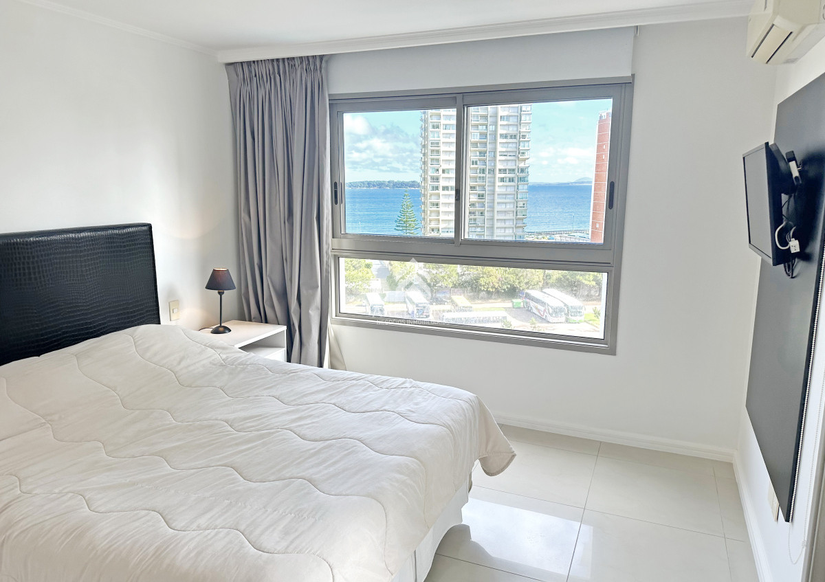 Apartamento ID.4643 - Esquinero en Imperiale, 4 suites. 