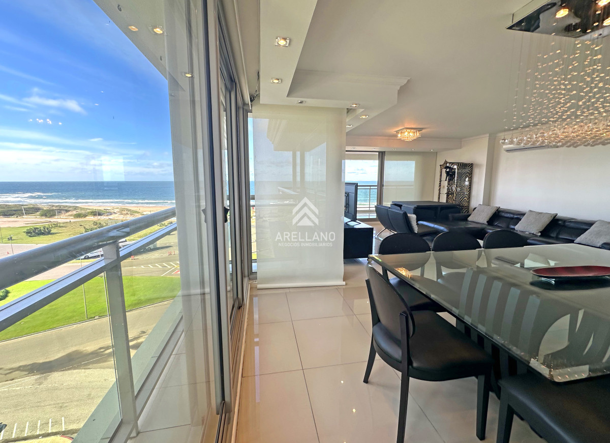 Apartamento ID.4643 - Esquinero en Imperiale, 4 suites. 