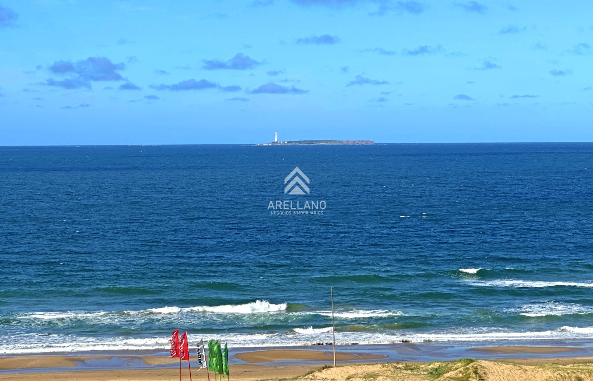 Apartamento ID.4643 - Esquinero en Imperiale, 4 suites. 
