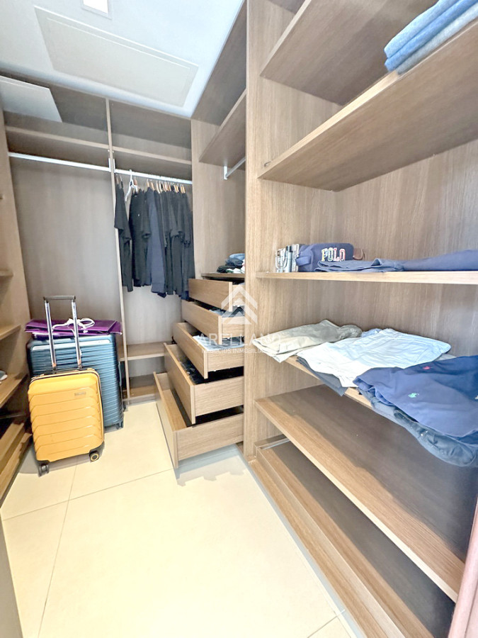 Apartamento ID.4646 - Puerto, piso entero, pileta propia climatizada, 3 garajes