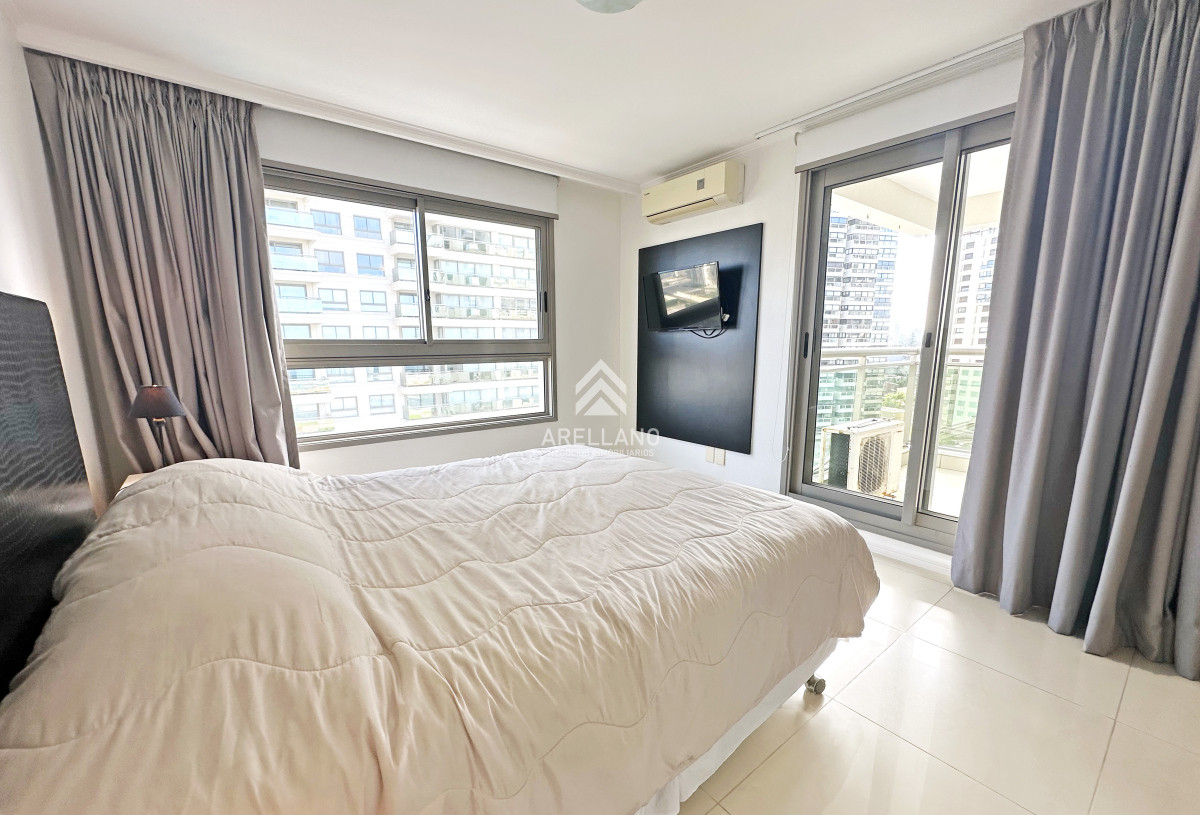 Apartamento ID.4643 - Esquinero en Imperiale, 4 suites. 