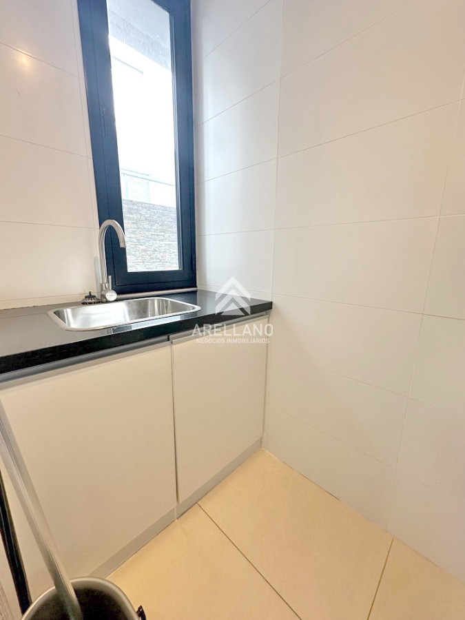 Apartamento ID.4646 - Puerto, piso entero, pileta propia climatizada, 3 garajes