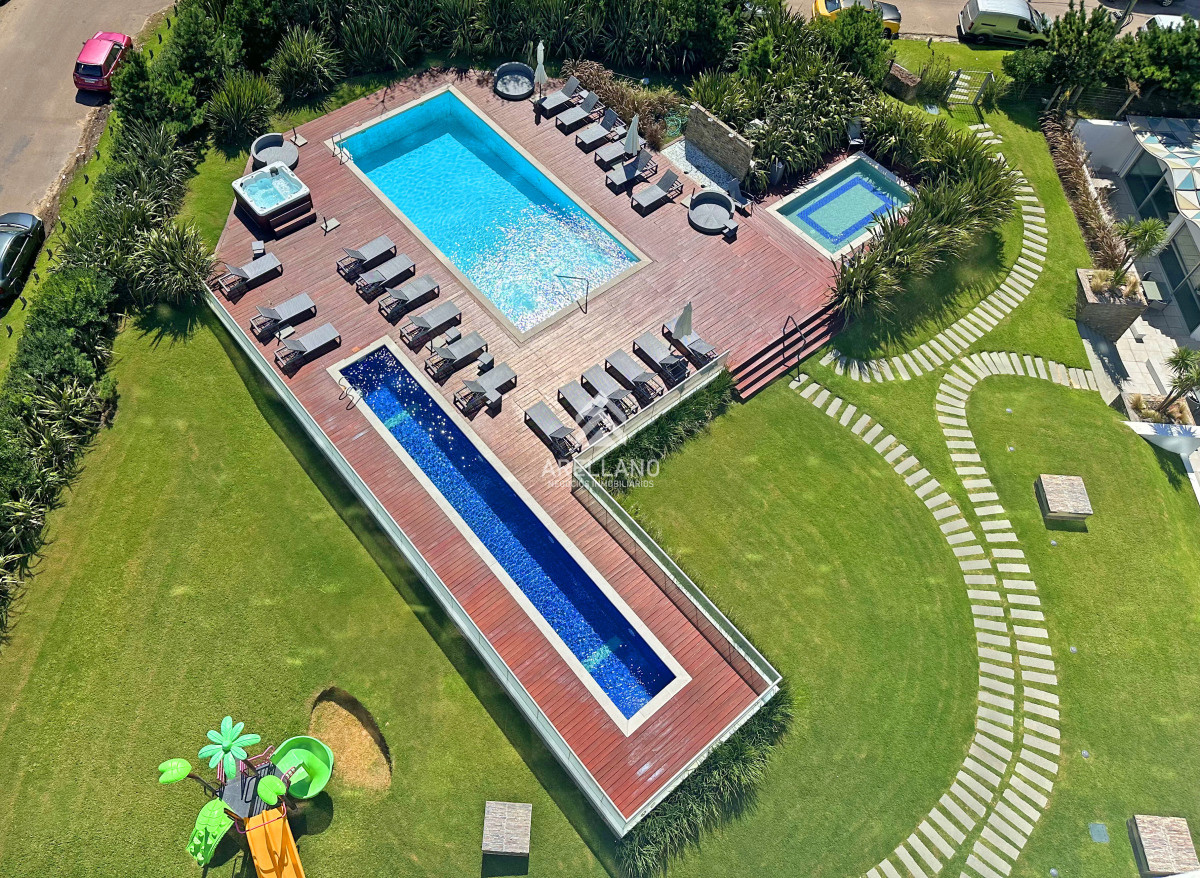 Apartamento ID.4379 - Venta apartamento 2 dormitorios, 2 baños, losa radiante, garaje, baulera.